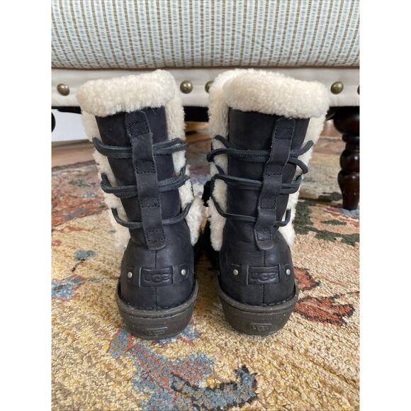 UGG Boots Womens 6 Caspia Ankle Bootie Matte Black Leather Shearling Fur - Picture 3 of 15